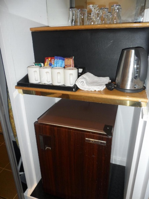 Commodore Regent image 14