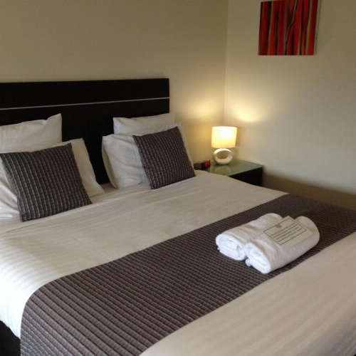 Commodore Regent image 22