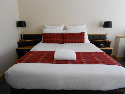 Commodore Regent image 29