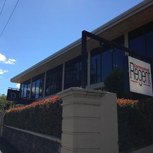 Commodore Regent image 30