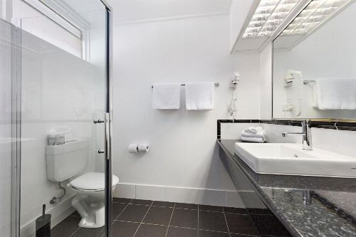 Commodore Regent image 42