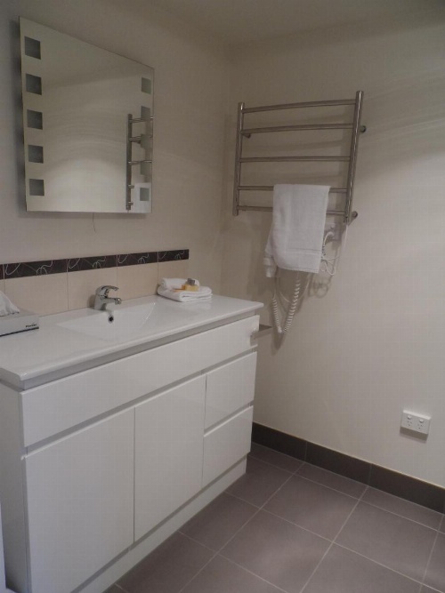 Commodore Regent image 6