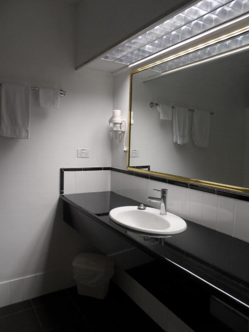 Commodore Regent image 9